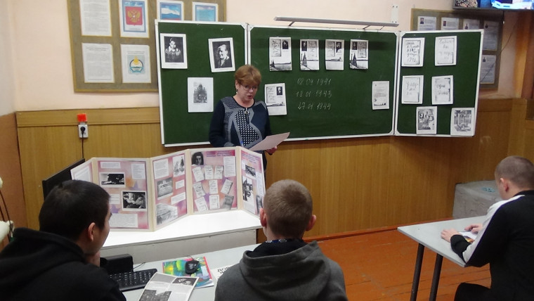 О блокадном Ленинграде.